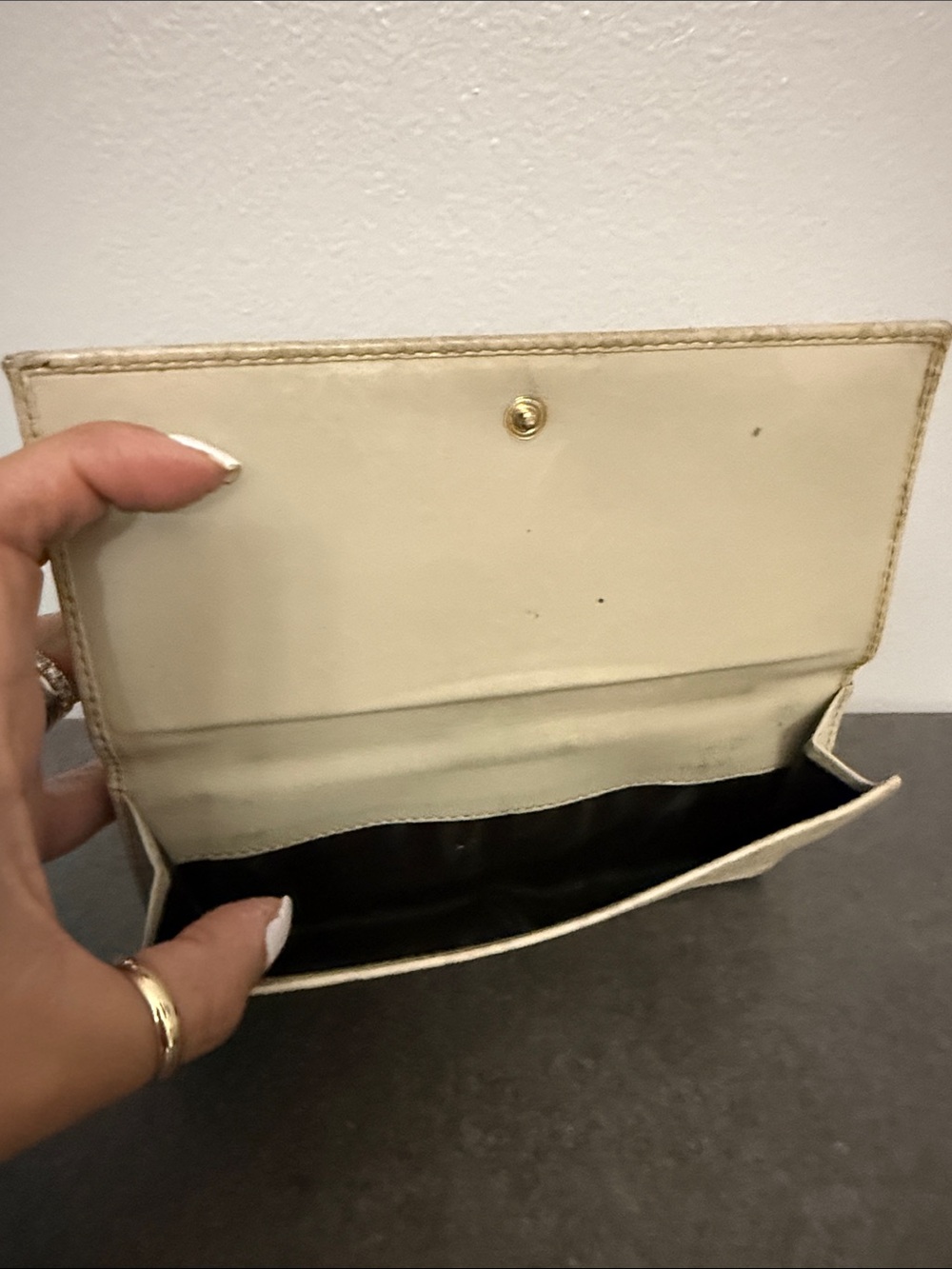 Gucci Beige Monogram Continental Wallet junk - Picture 6 of 9
